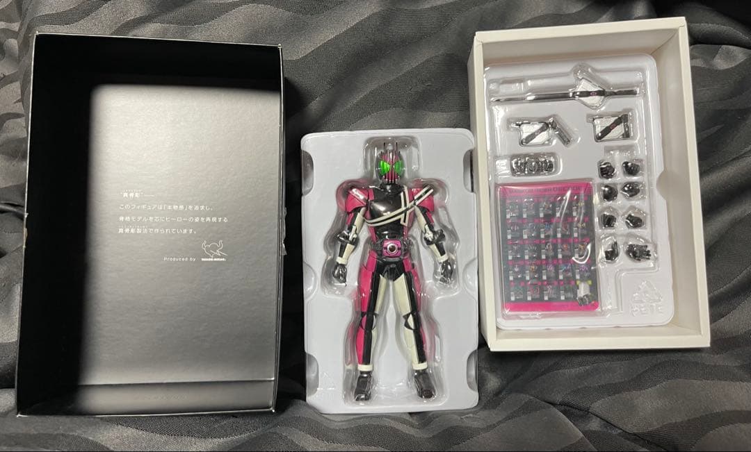 I*a様 今月まで！S.H.Figuarts真骨彫 仮面ライダーディケイド ネオ