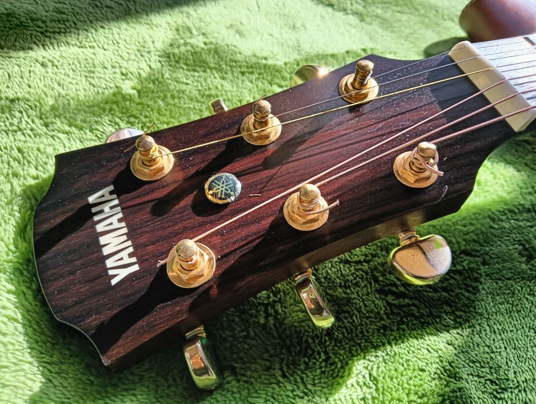 ヤマハ　エレアコ　ギター　A1M