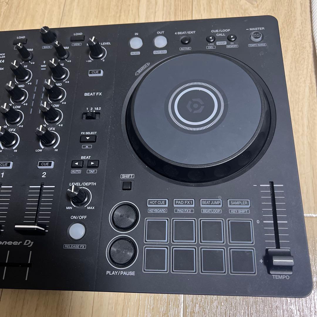 DDJ-FLX4 本体