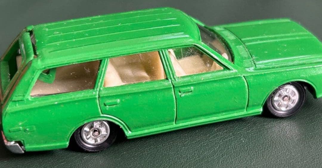 トミカ ニッサン セドリックワゴン 3台セット