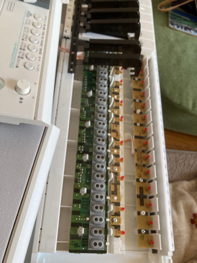 CASIO 電子ピアノHIKARI NAVIGATION LK-512 清掃済み