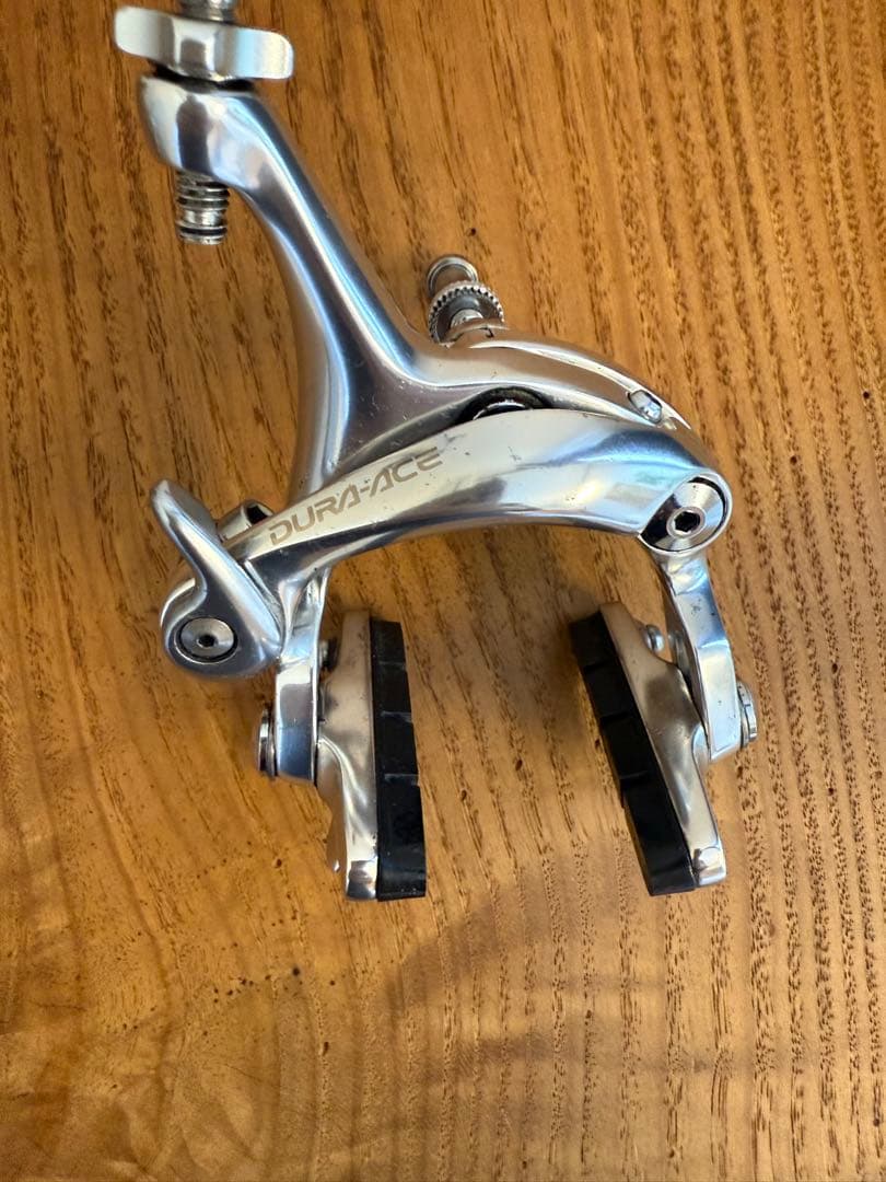 DURA-ACE BR-7700キャリパーブレーキ シルバー
