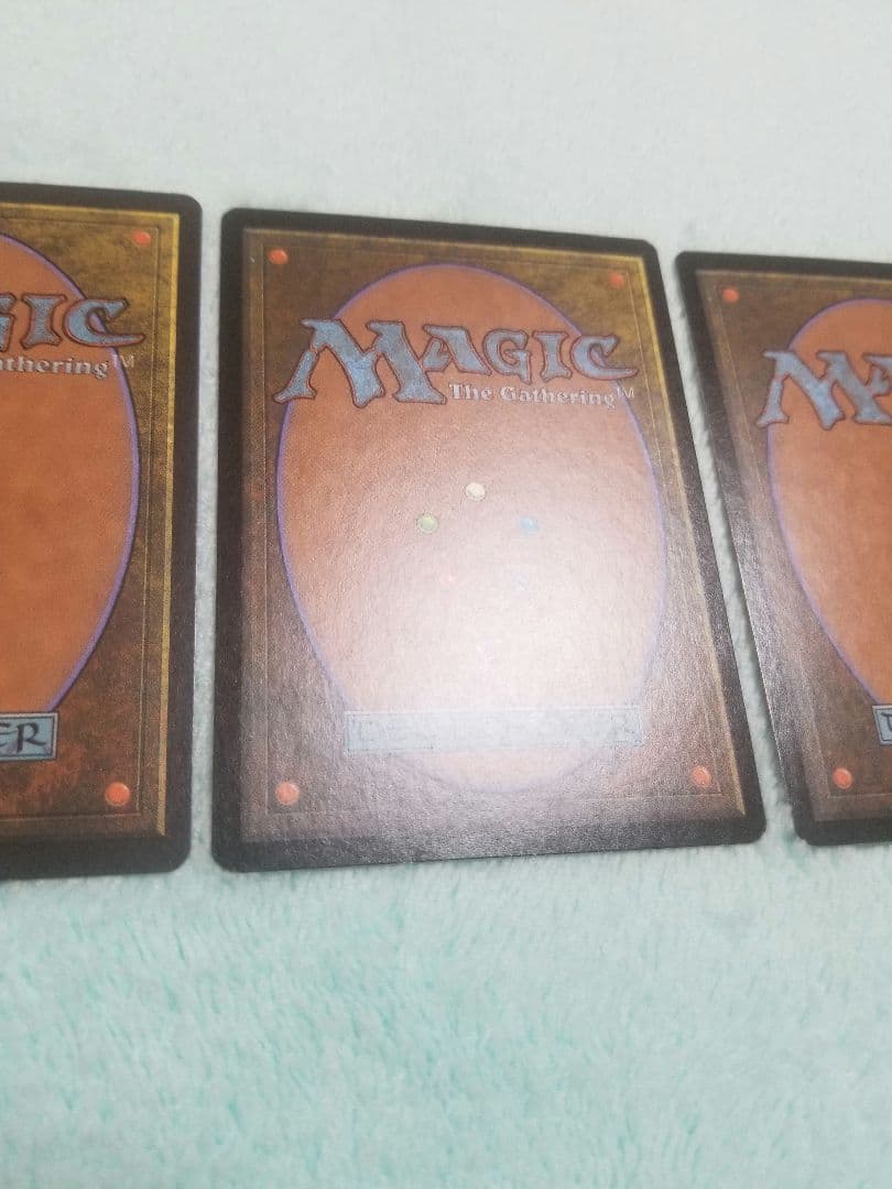 匿名受取】ヤヴィマヤのうろ穴 Yavimaya Hollow 4枚