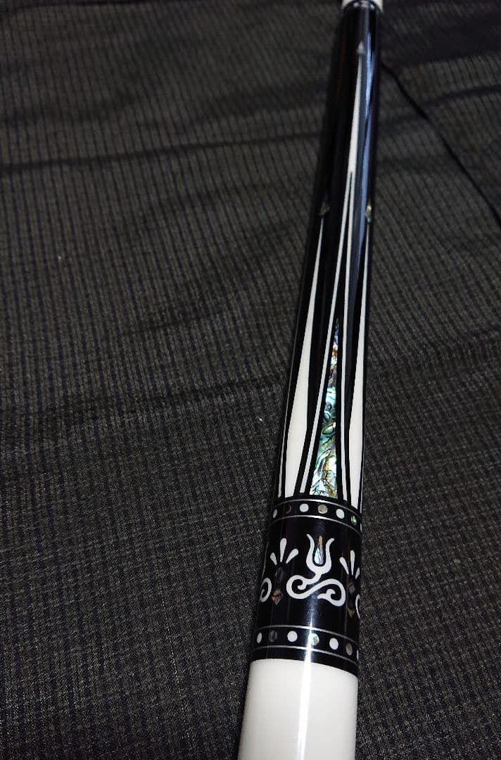 KONLLEN ビリヤード キュー　カーボンチューブ内蔵シャフト仕様