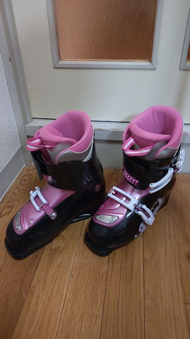 ハート/Hart　ジュニア用カービングスキー4点セット　板136/靴24　女子用