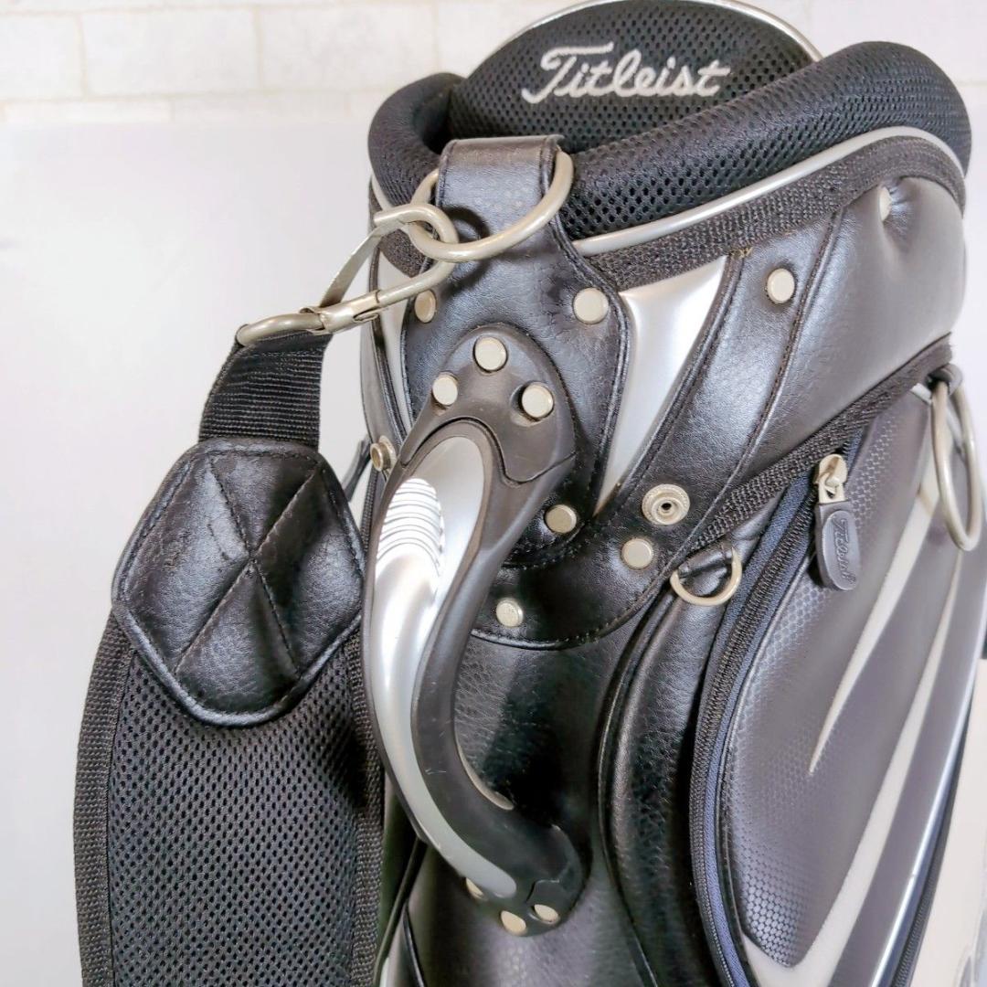 Titleist タイトリスト ゴルフキャディバッグ 黒 白 ブラック ホワイト