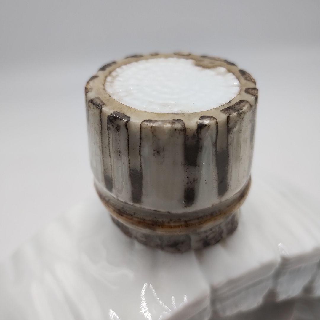 三楽オーシャン　ウイスキー　うさぎ　干支ボトル