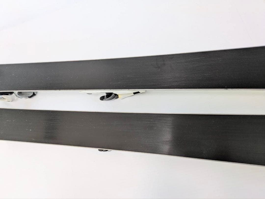 レディーススキー板　ATOMIC NANO 150㎝【ブーツ、ストック付】