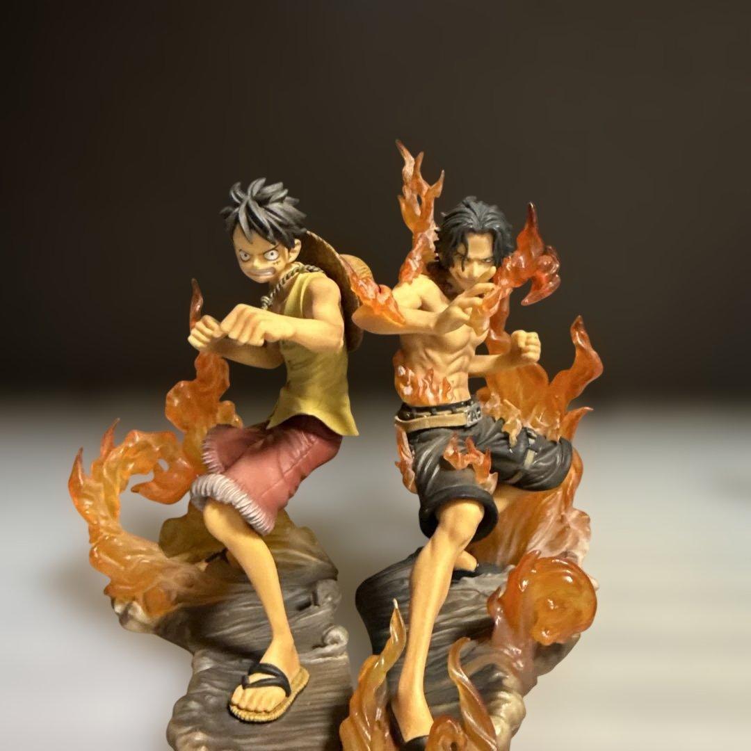 ワンピース　頂上戦争　ルフィ　エース　白ひげ　墓　黒ひげ　セット