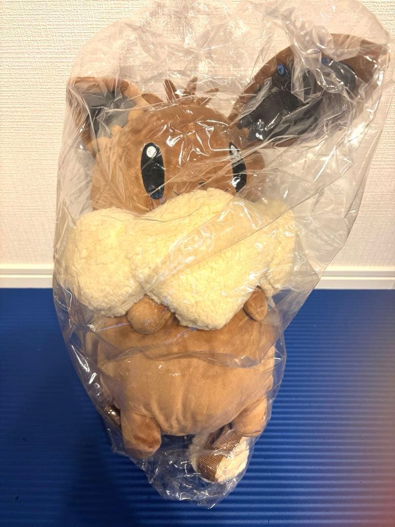 イーブイリュック　新品未開封　ボタン