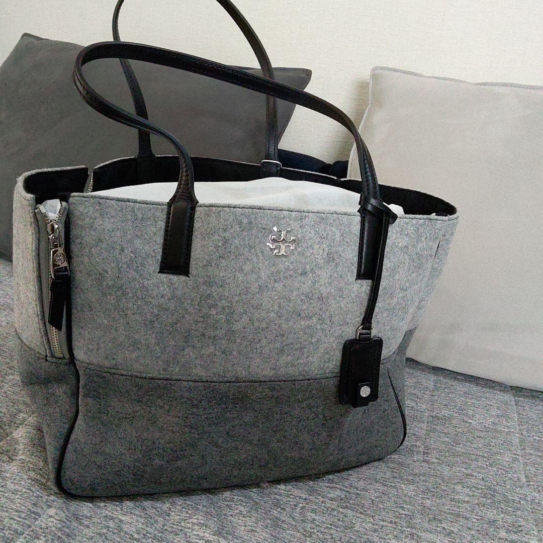 トリバーチ　小型犬用キャリーバック