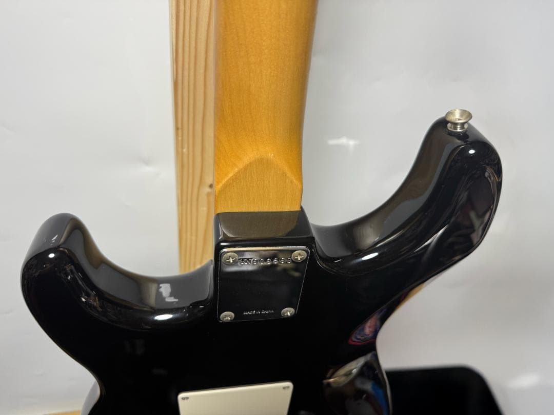 Squier STRAT by Fender YN6シリアル ソフトケース付き