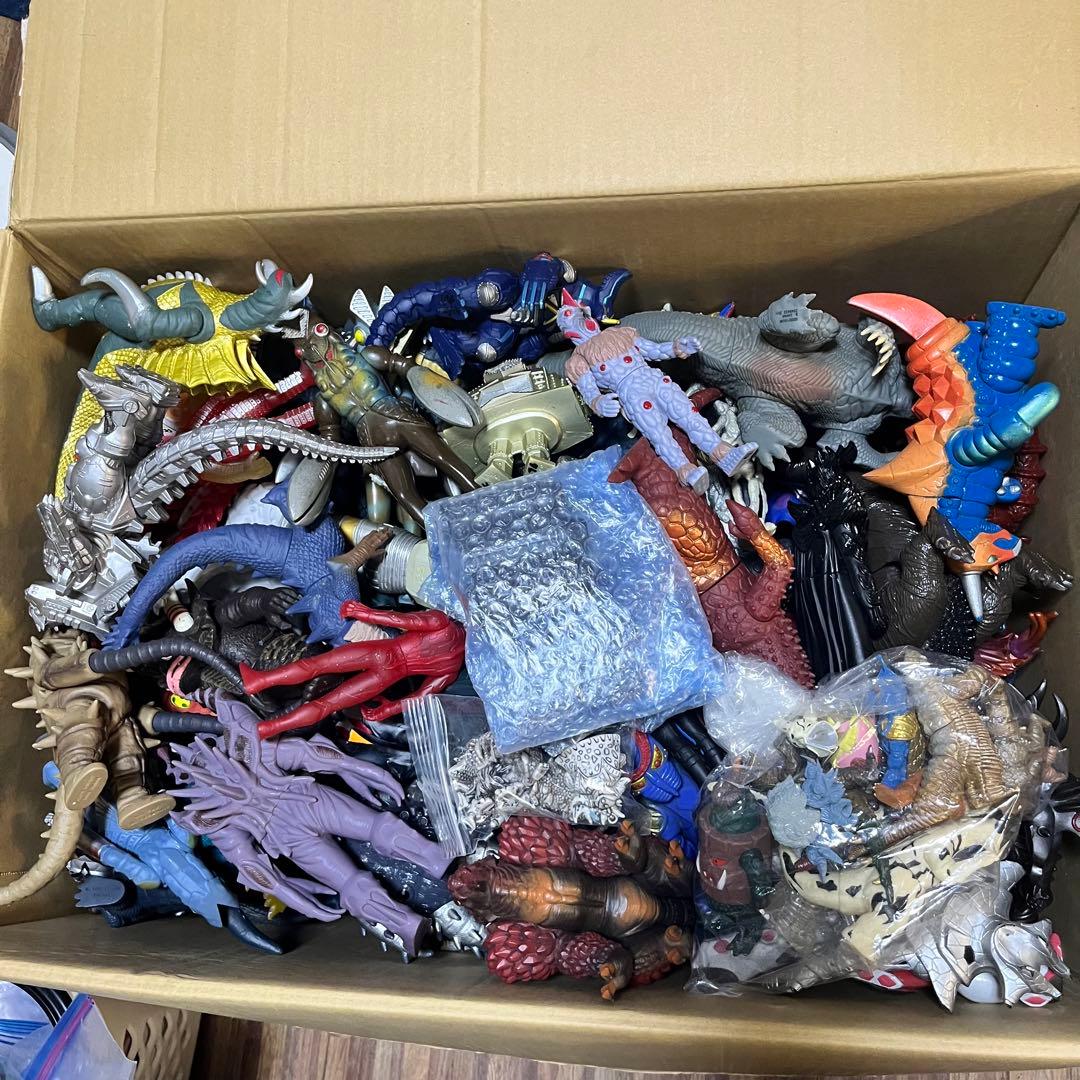 ウルトラ怪獣　超まとめ売り　120体＋色々+2体追加