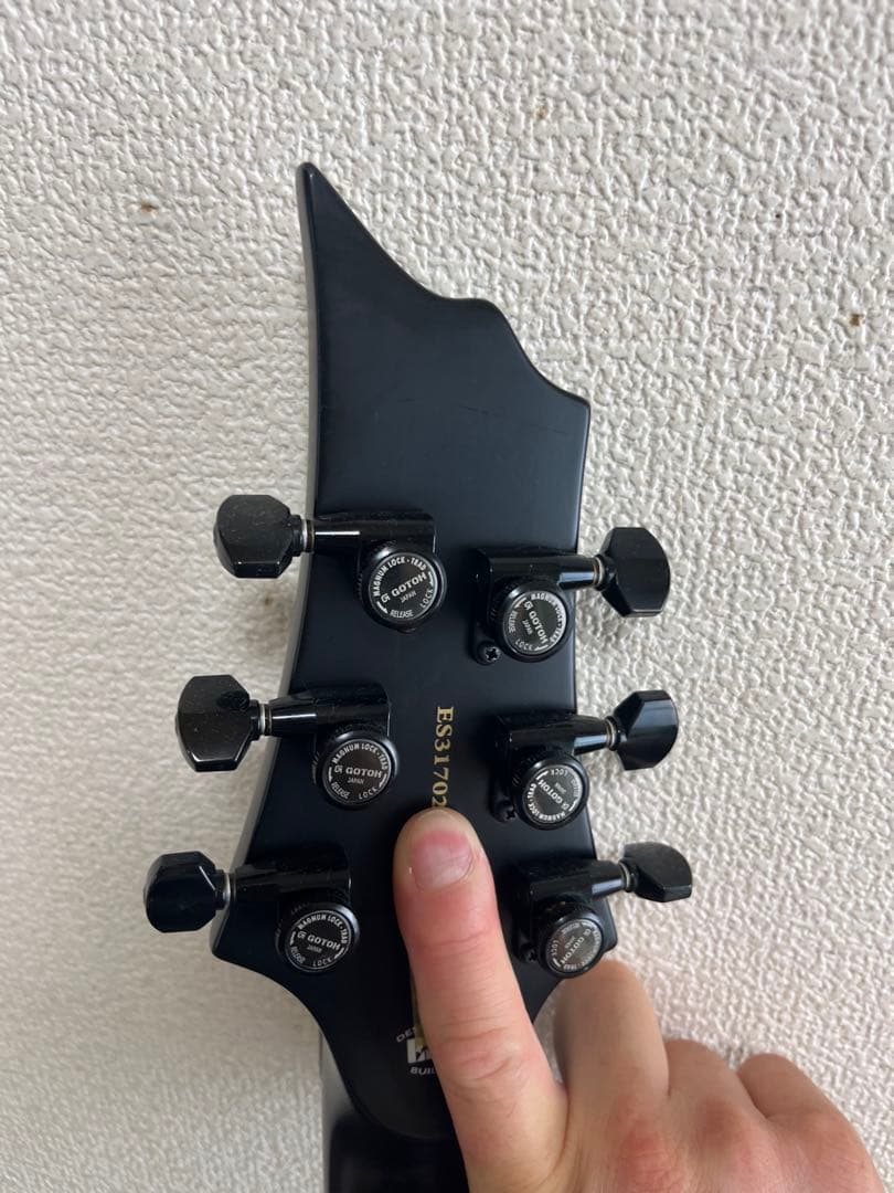 E-II エレキギター EMG セットスルーネック　ほぼ新品