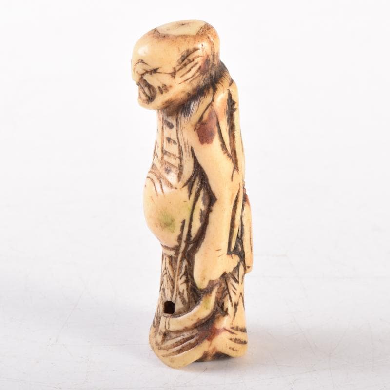 時代提げ物　獣骨製　人物像　根付　置物　V　6976