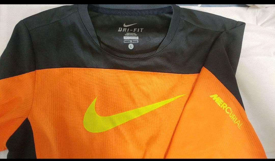 ナイキ　マーキュリアルウェアセット　＋ティエンポピステ