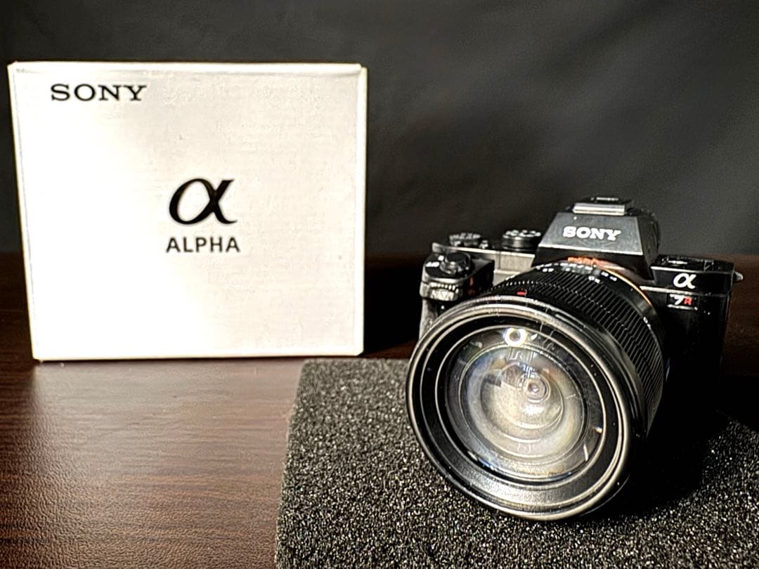 ソニー　ミラーレスカメラ　α7R　非売品ミニチュア　箱付