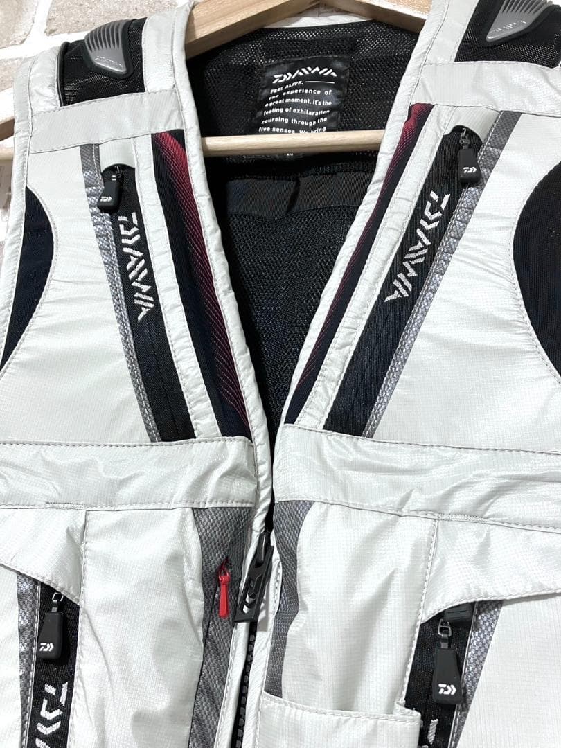 【24時間以内/早い者勝ち】ダイワ 鮎ベスト DV-1104 メンズ Mサイズ