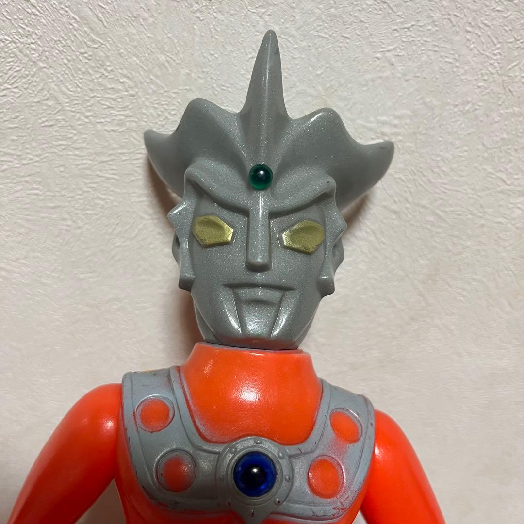 ウルトラマンレオ　円谷プロ　タカトク　ソフビ