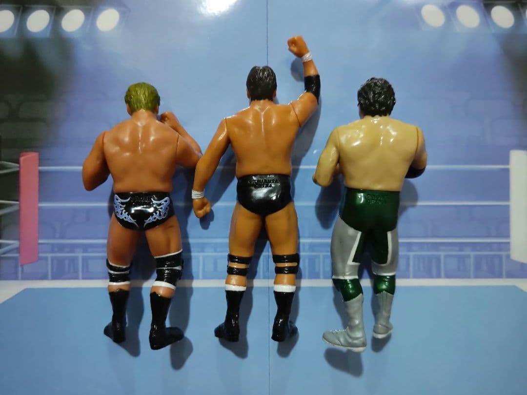 ジャンボ鶴田　三沢光晴　小橋健太　プロレスフィギュア3体セット