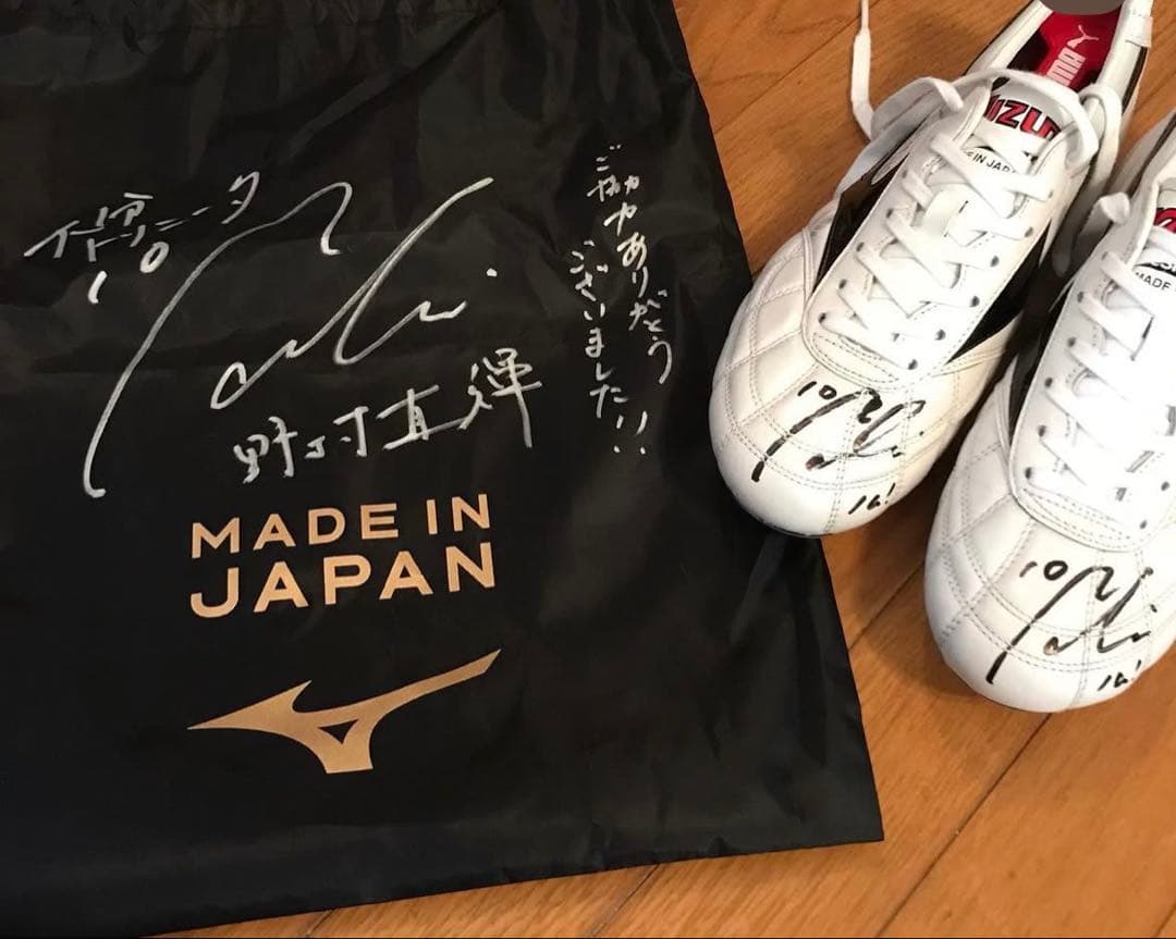 大分トリニータ　野村直輝　実使用スパイク&スパイク入れ