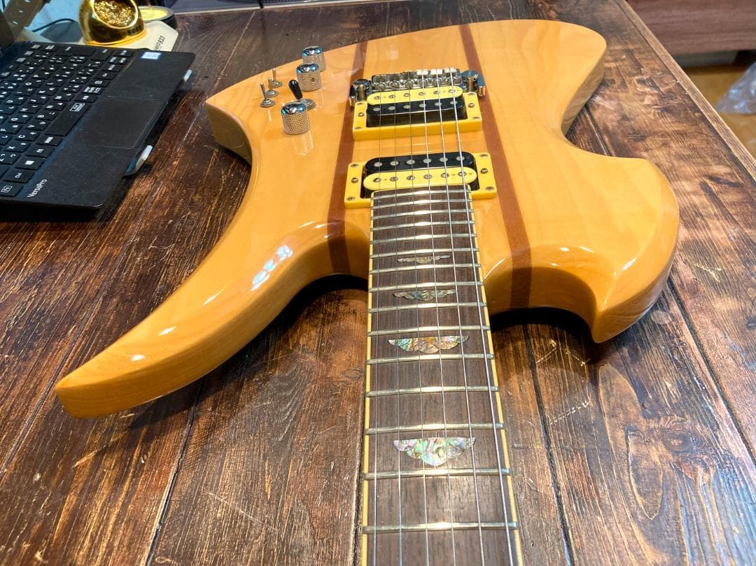 美品　B.C. Rich　MOCKINGBIRD-1000JE-ML