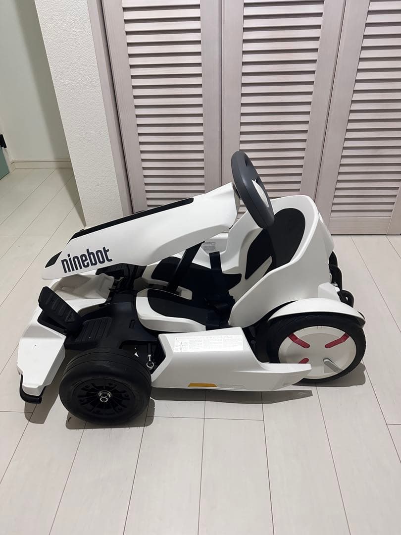 ninebot 電動ゴーカート 、セグウェイ、コンパクト ホワイト、
