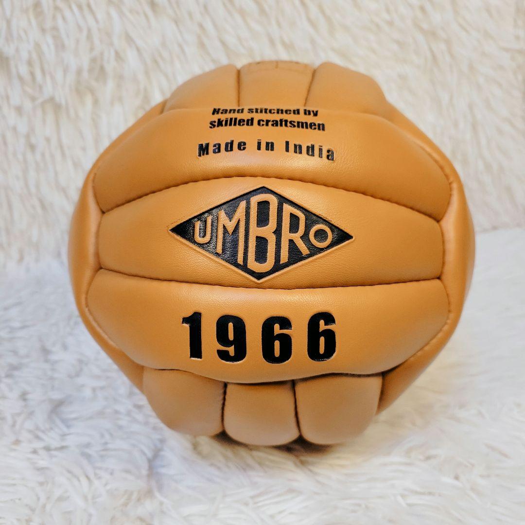 入手困難✨UMBRO/アンブロ 1966年 サッカーボール 18枚手縫 レプリカ