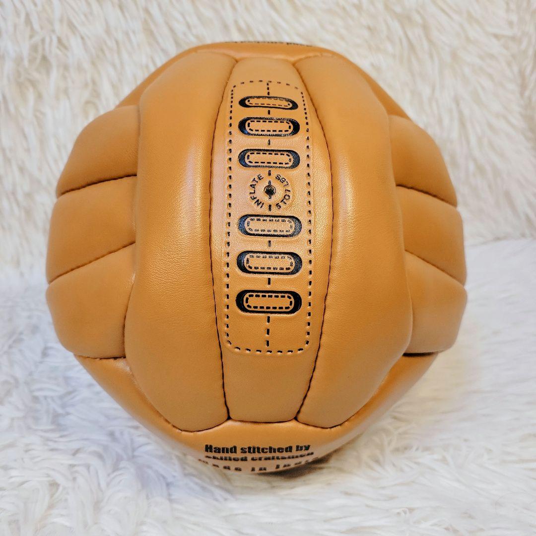 入手困難✨UMBRO/アンブロ 1966年 サッカーボール 18枚手縫 レプリカ