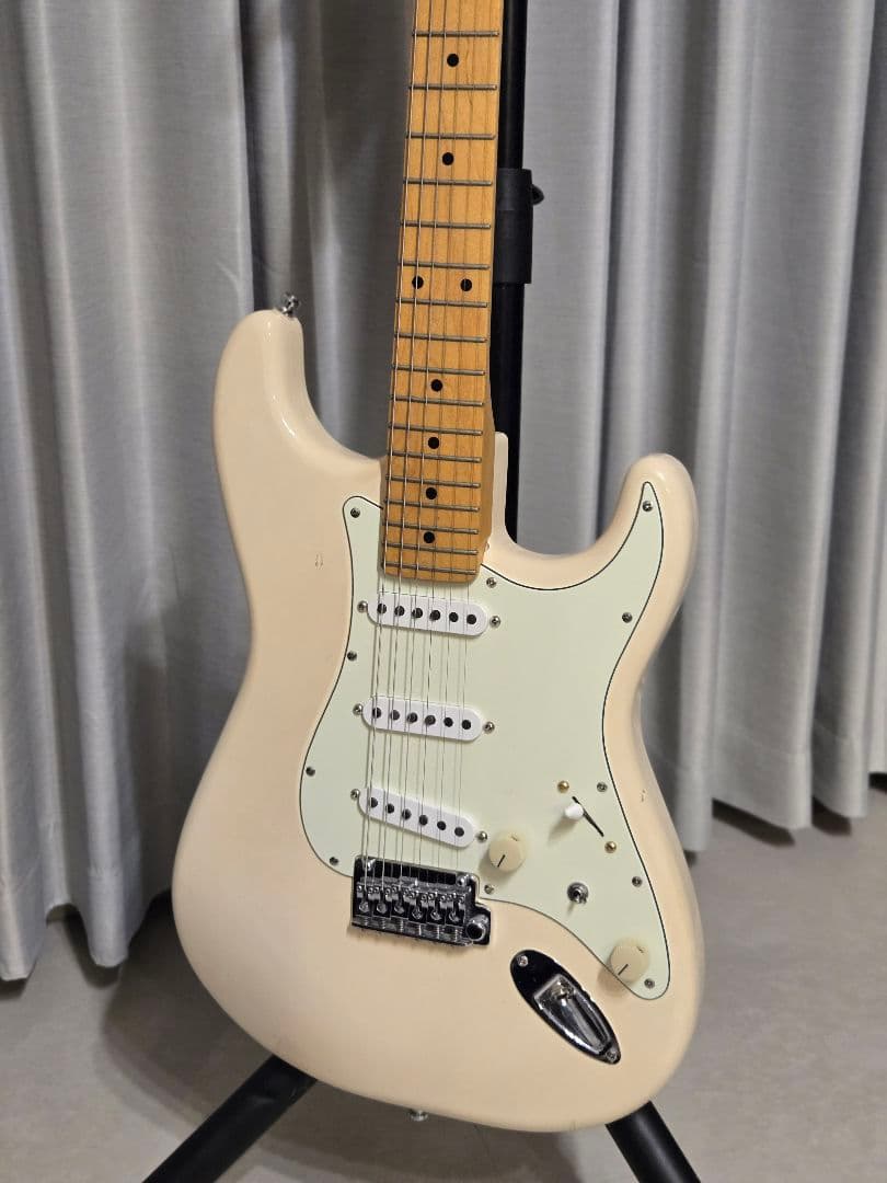 Fender Mex Classic player ストラト　改造品