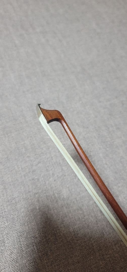 Otto Durrschmidt バイオリン弓 4/4　角弓