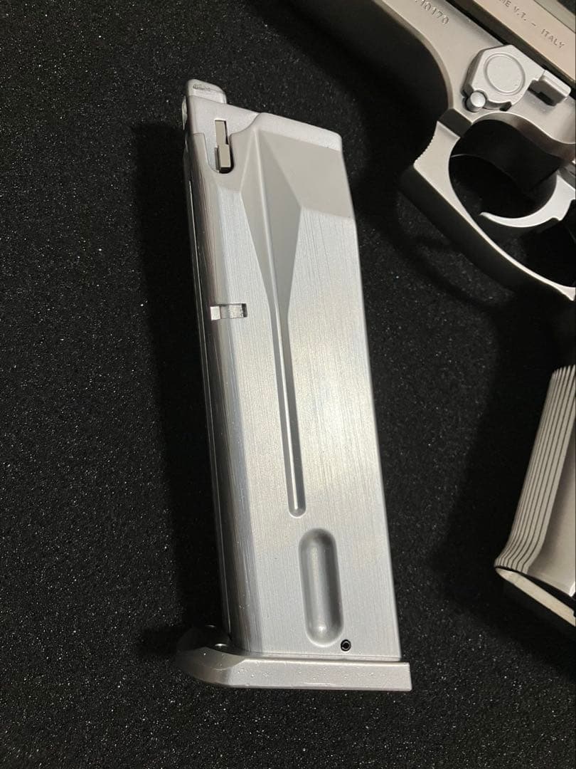 WA ウェスタンアームズ　クーガーF M8045 INOX シルバー　ガスガン