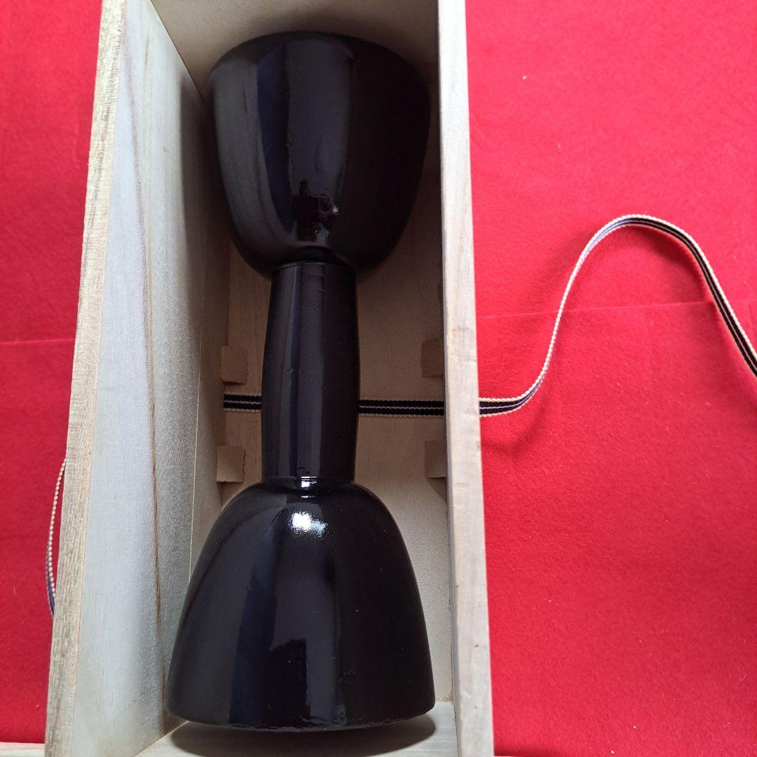 和楽器　小鼓の懐の深い胴