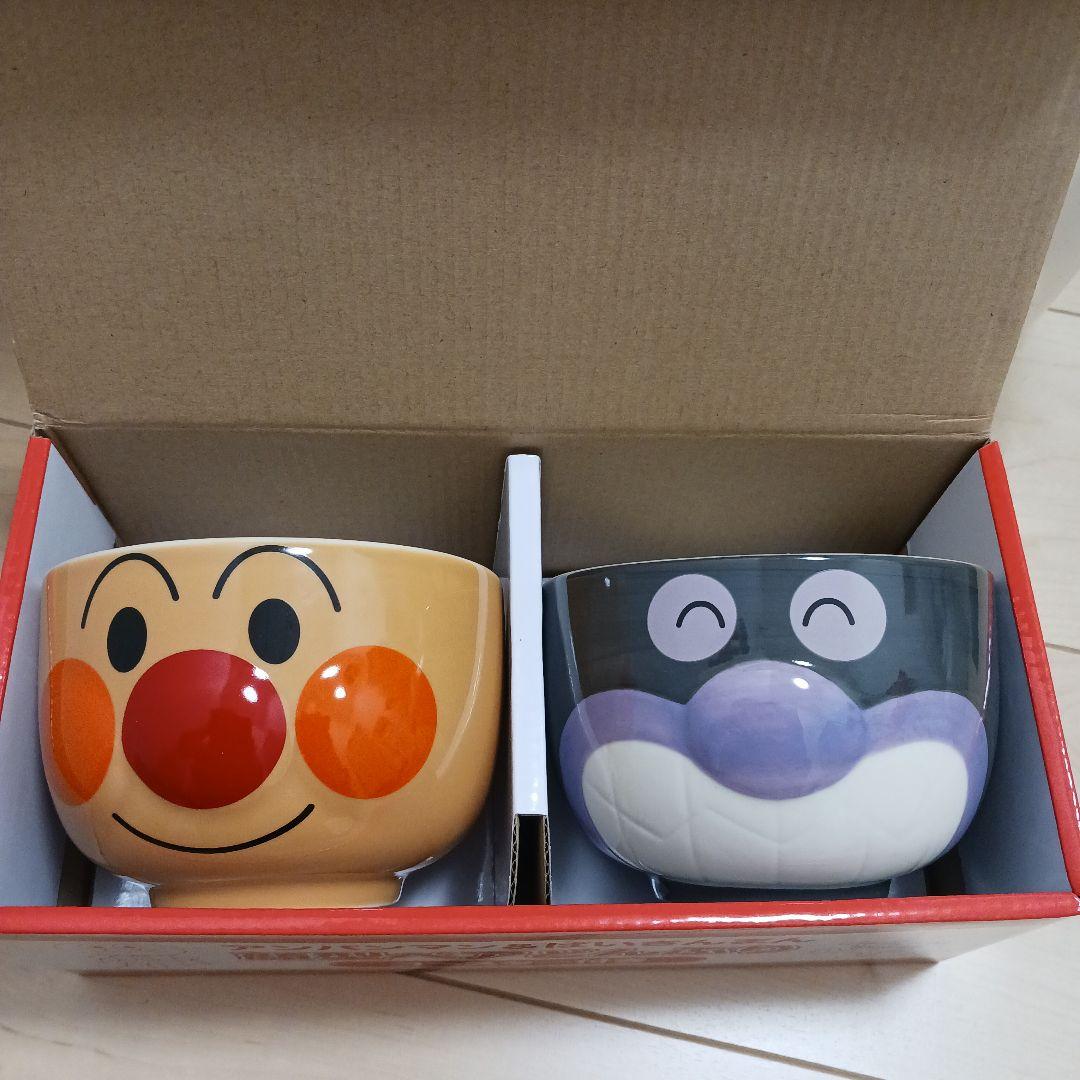 アンパンマン 顔型ペアどんぶり【非売品】&メッシュトート&2026年カレンダー