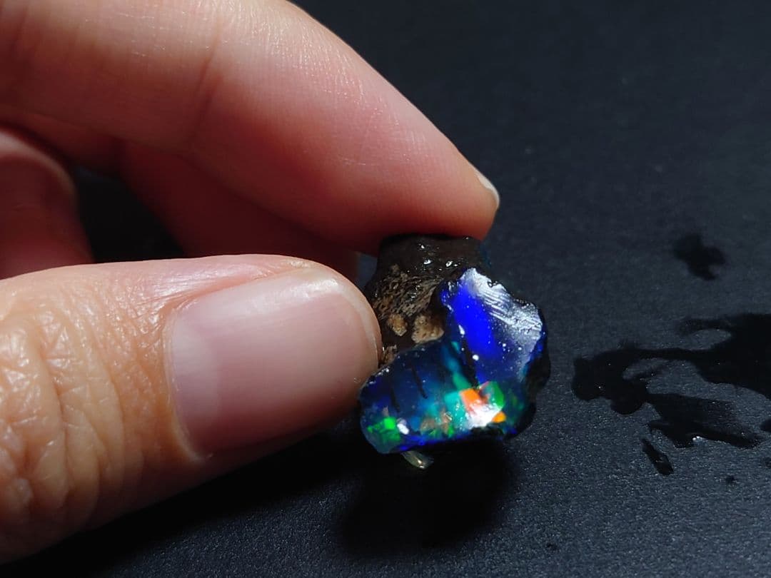 樹状突起　内包　エチオピアオパール　原石　鉱物標本