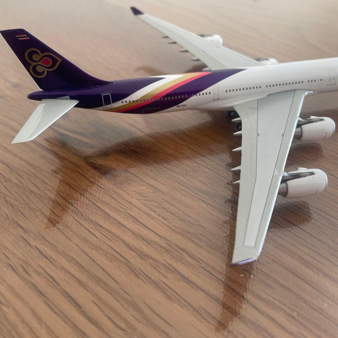 航空機・ヘリコプター THAI Airbus A340-500 1:400