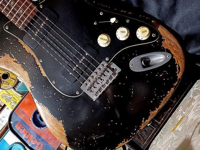 ★P90 Relic Vintage Black Stratocaster ★