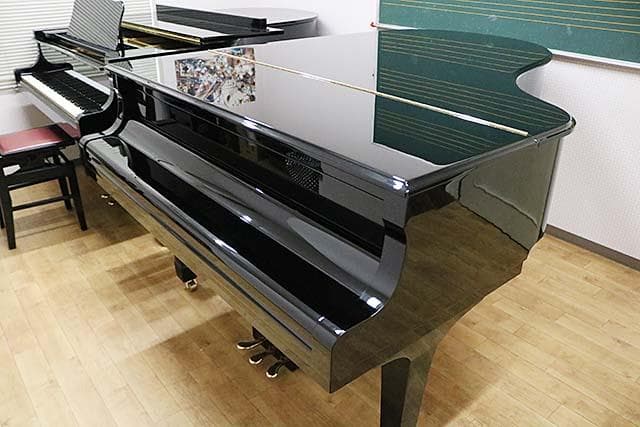 グランドピアノ【ヤマハ C5B】販売　新春セール♪