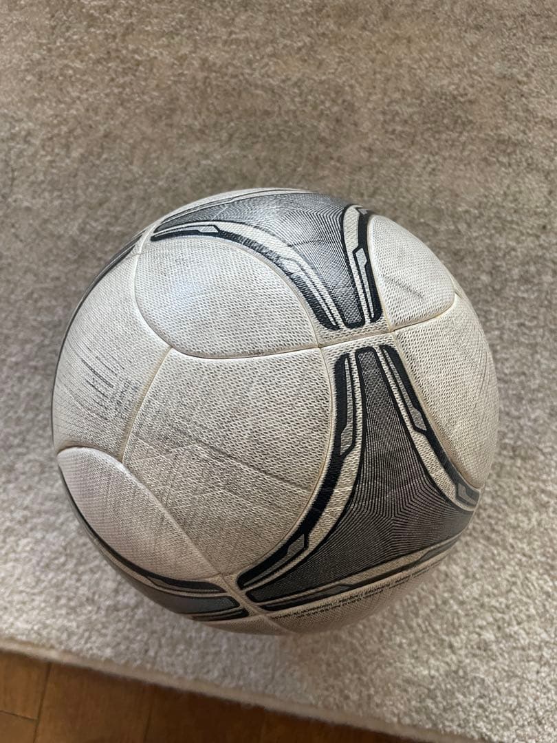 TANGO 12 EURO 2012決勝 サッカーボール