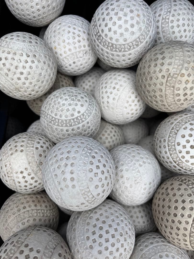 （送料込）70球9840円　野球ボール