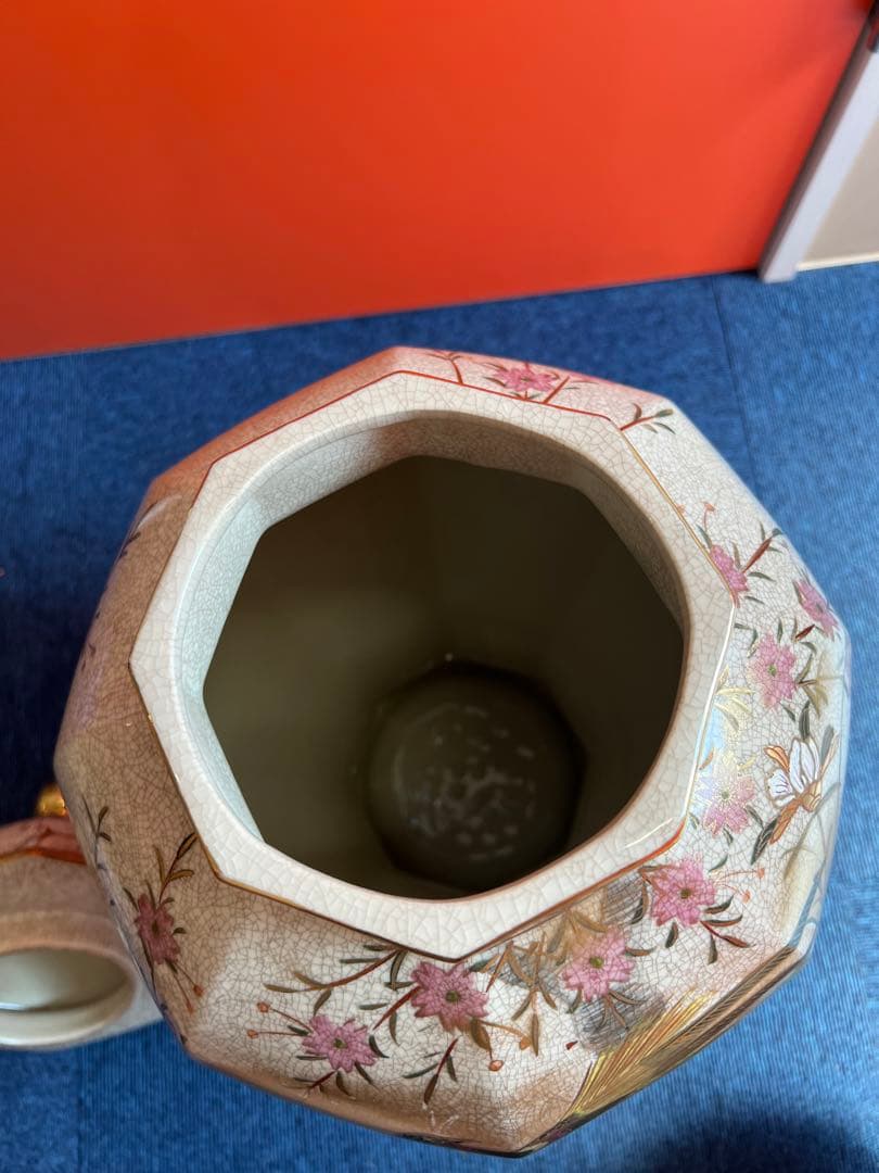 1004 昭和初期　薩摩焼　色絵本金彩花鳥　沈香壷　時代物