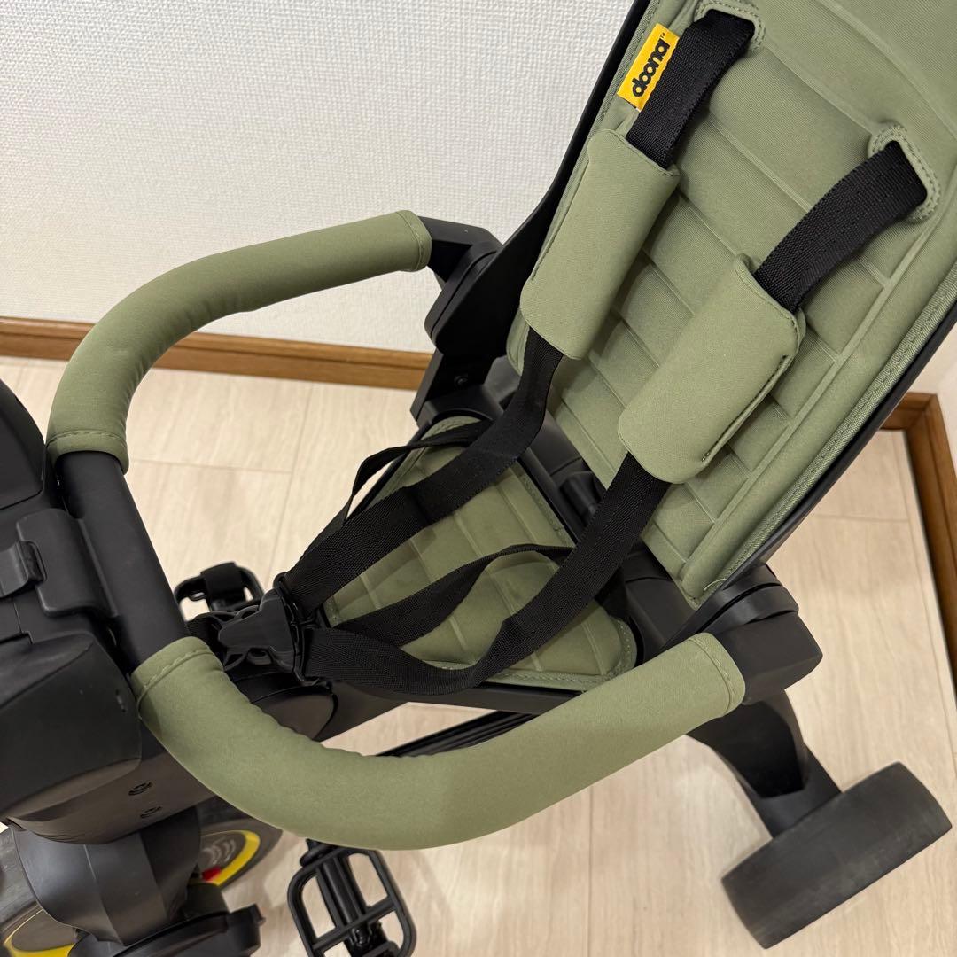【美品】doonaドゥーナ リキトライク　世界最小 折りたたみ三輪車　カーキ