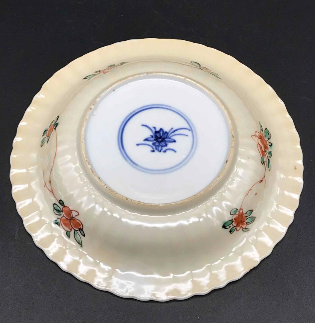 中国古美術　清康煕時代　花模様銘入り　粉彩花鳥紋皿　旧家コレクション(A-10)