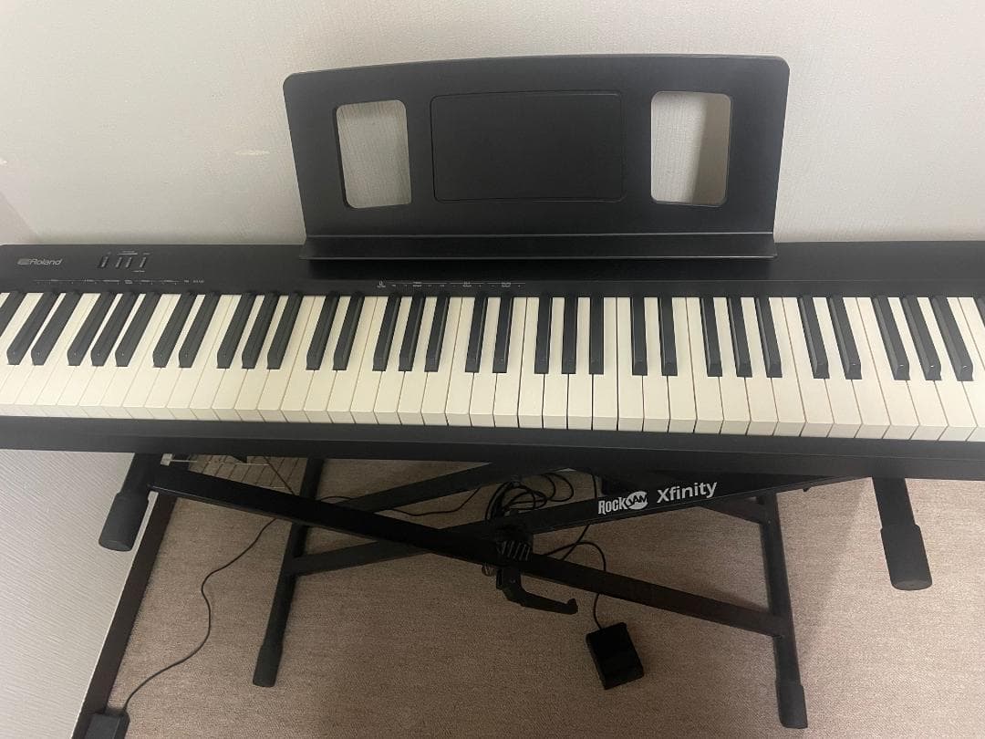2020年式Roland FP-10 ソフトケースとスタンド付88鍵 電子ピアノ