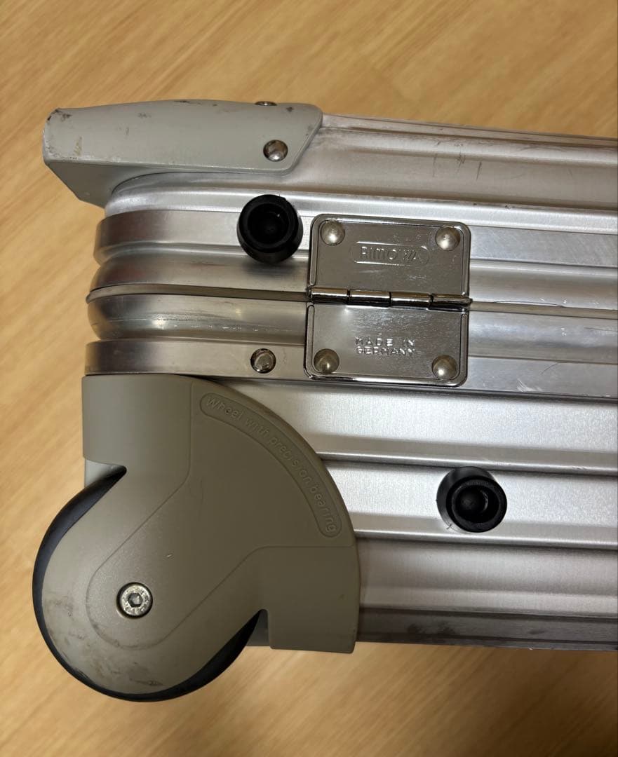 美品RIMOWA トパーズ 32L 2輪　機内持ち込み可