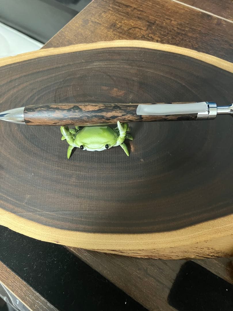 こぶた工房 ラオスブラック ダルベジアランセオラリア ボールペン