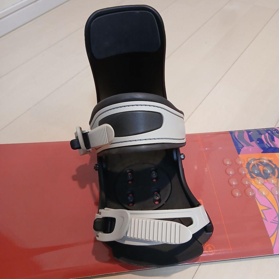 ☆美品☆ オニール　スノーボード板　142cm ビンディング付き　サイズM