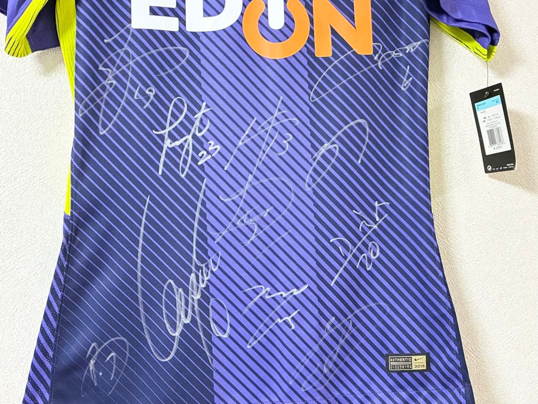 新品！サンフレッチェ広島★オーセンティックユニフォーム★寄せ書きサイン入り★M