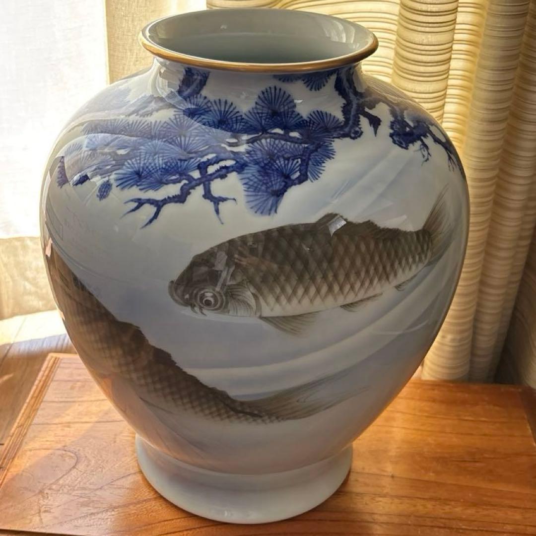 深川製磁 美術有田焼 松鯉 花瓶 宮内庁御用達 松と双鯉 大花瓶