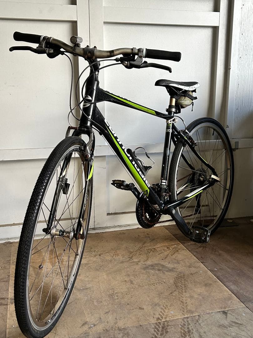 【有名メーカー】CANNONDALE クロスバイク SHIMANO 24変速